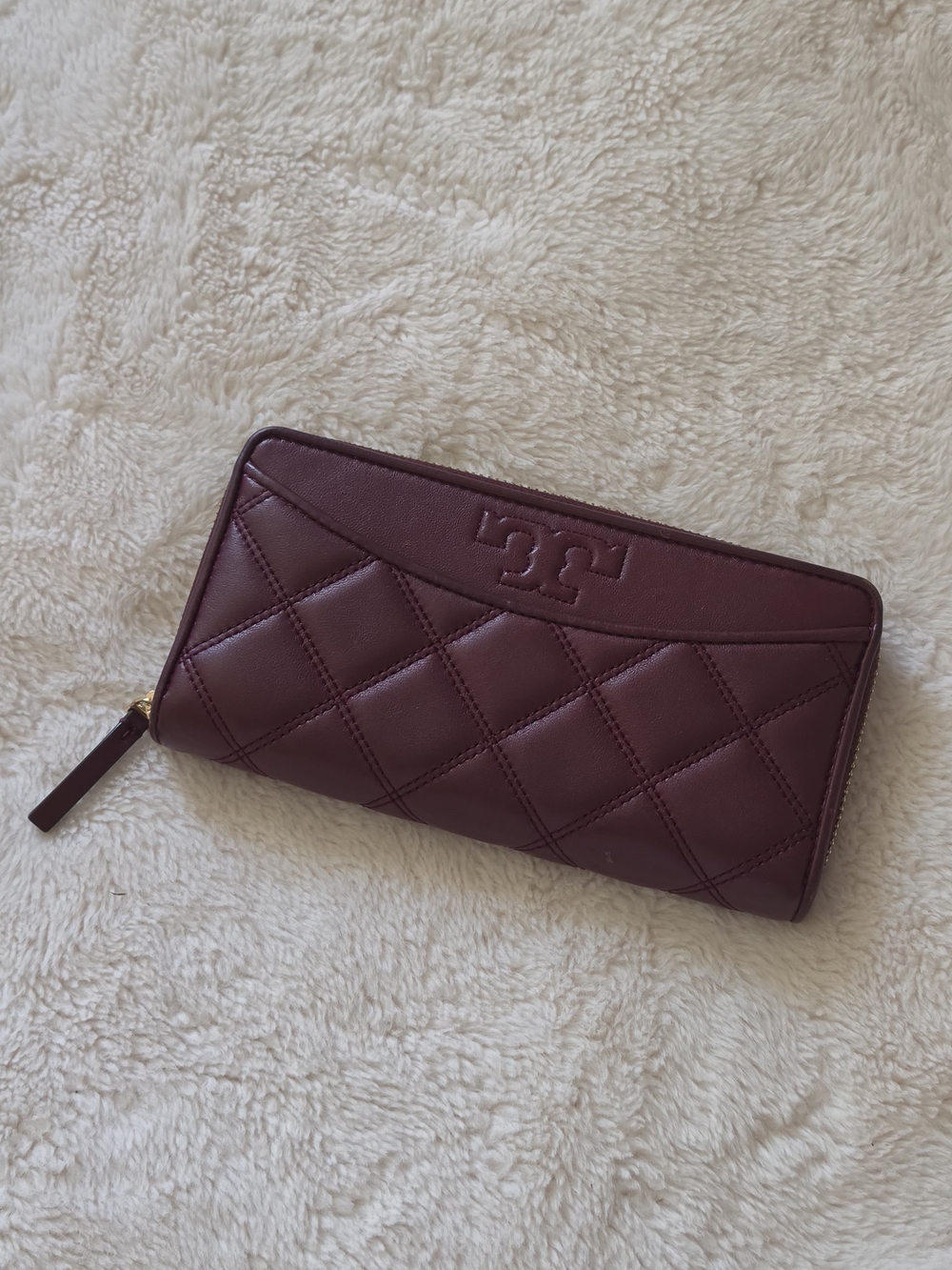 Tory Burch Quilted Zip-Around Wallet - Deep Burgundy